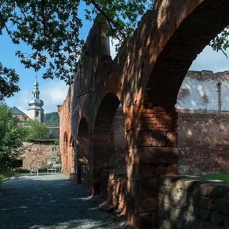 Zamek Sarny - Schloss Scharfeneck Kłodzko Eksteriør billede