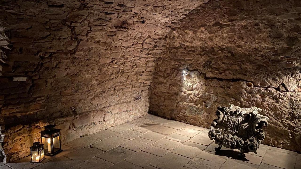 Zamek Sarny - Schloss Scharfeneck Kłodzko Eksteriør billede